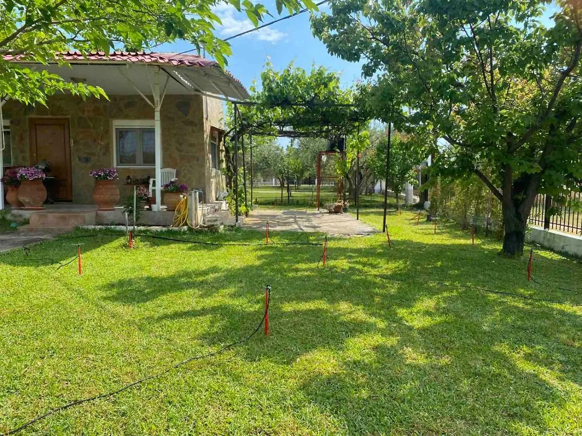 San Mamas Seaside Cottage-House, Large Garden And Caravan Agios Mamas  Greece